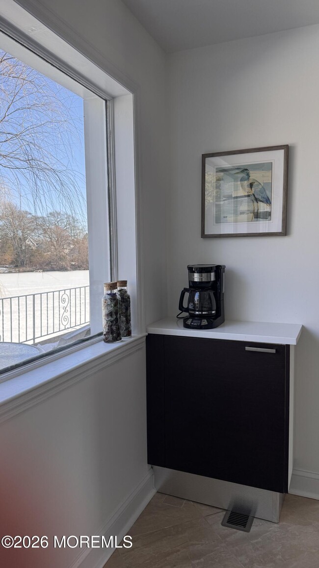 Building Photo - 400 Ocean Rd