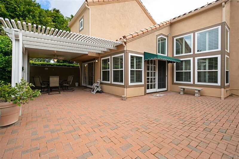 Building Photo - 33 Belcanto