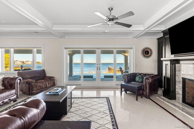 Building Photo - 17 Ludlow Ln