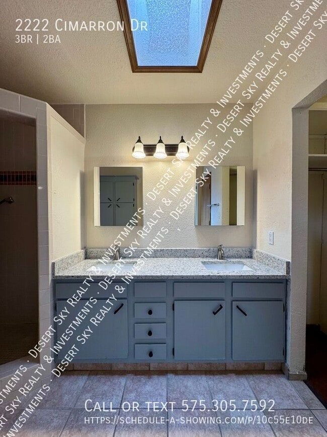 Building Photo - 2222 Cimarron Dr