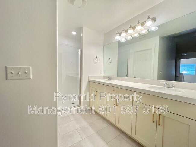 Building Photo - 836 E 340 S