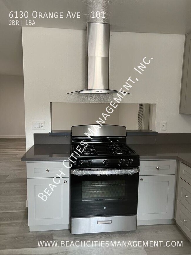 Building Photo - Remodeled Lower Unit