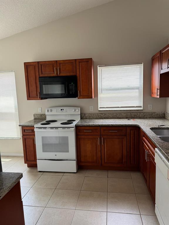 Building Photo - 5272 Lonesome Dove Dr