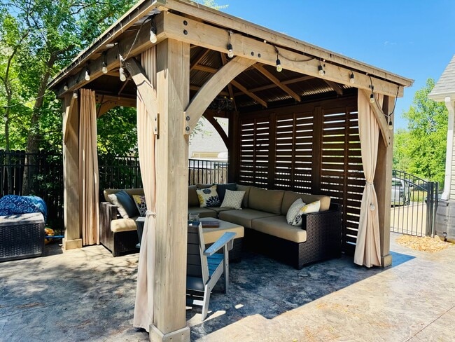 Building Photo - 2576 Blue Dog Ct