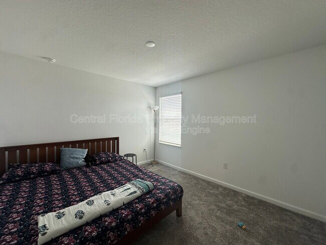 Building Photo - 373 Pineywoods St