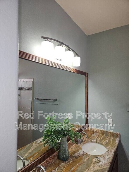 Building Photo - 1775 Scarlett Ave