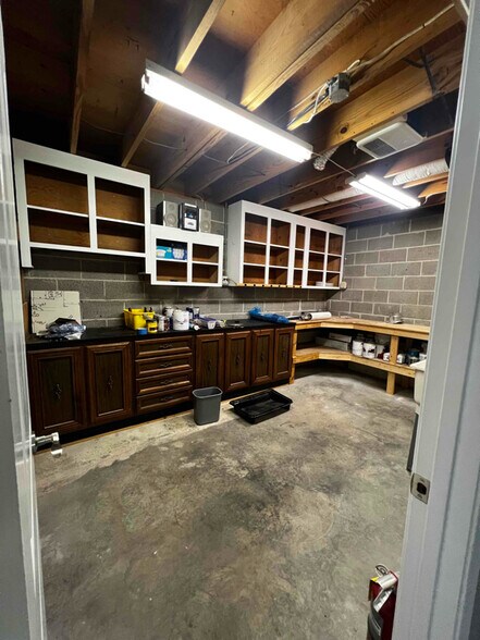 Building Photo - 156 Barksdale Dr