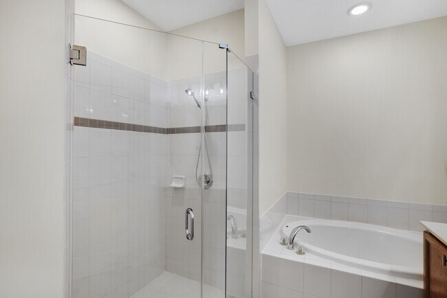 Building Photo - 7546 SW Herrington Ln