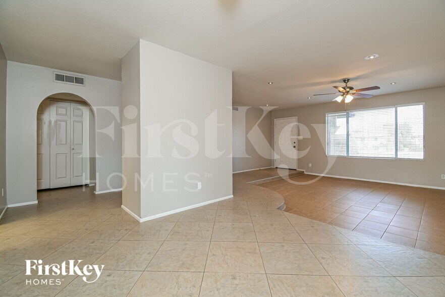 Building Photo - 3350 S George Dr