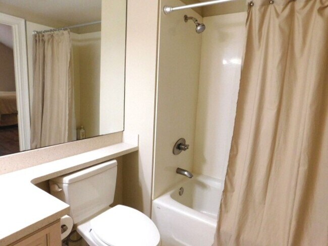 Building Photo - Beautiful Home Located In Indigo Run