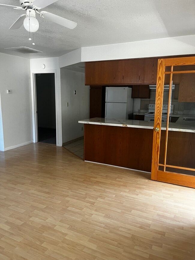 Building Photo - 40671 Old Three Rivers Rd