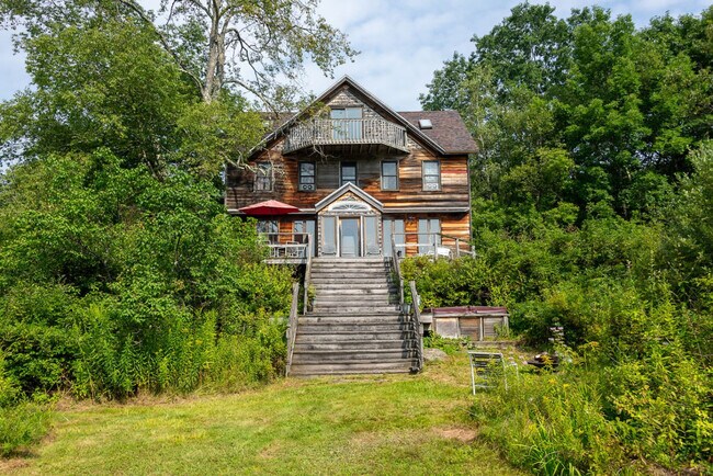 Building Photo - 1087 State Rd