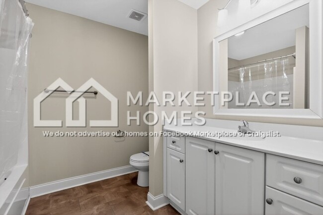 Building Photo - 112 Downsbury Rd