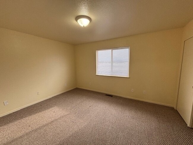 Building Photo - SWE0296>