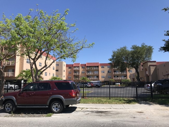 Building Photo - Ocean King Apartments