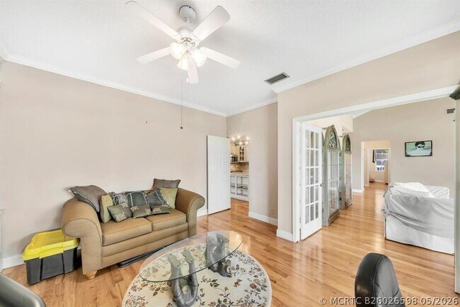 Building Photo - 7644 Elmridge Drive Unit 14U