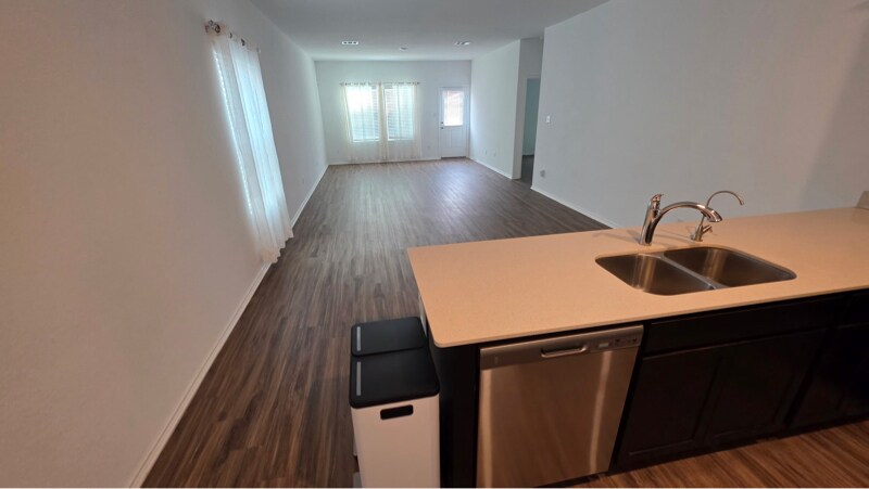 Building Photo - 311 Sunfish Ln
