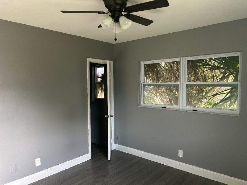 Building Photo - 7197 Quincy Ln