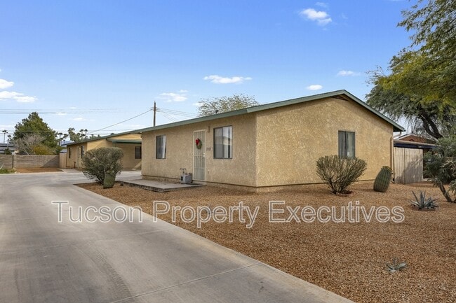 Building Photo - 2666 N Winstel Blvd