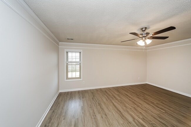 Building Photo - 5155 Sunny Autumn Ln