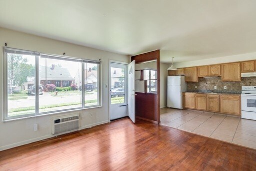 Interior Photo - Balfour Apartments (Renewed Investments I LLC)