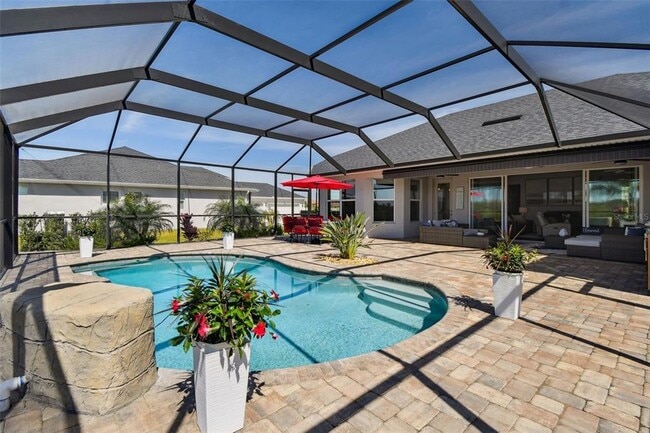Building Photo - 5226 Lake Venice Dr