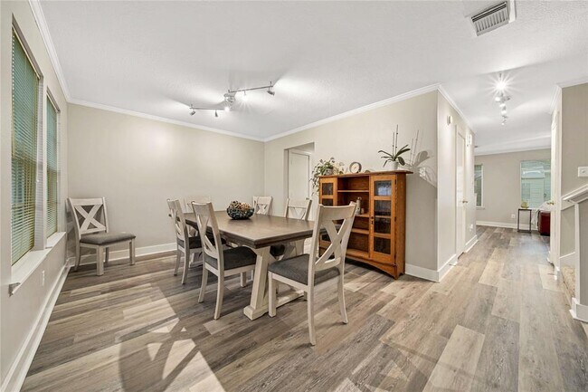 Building Photo - 6202 Spruce Bough Ct