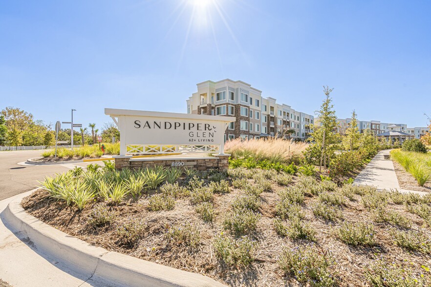 Primary Photo - Sandpiper Glen 62+ Apartments