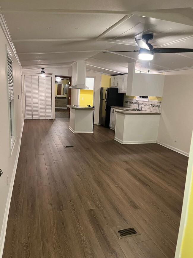 Building Photo - Secluded Open Floor Plan Mobile Home