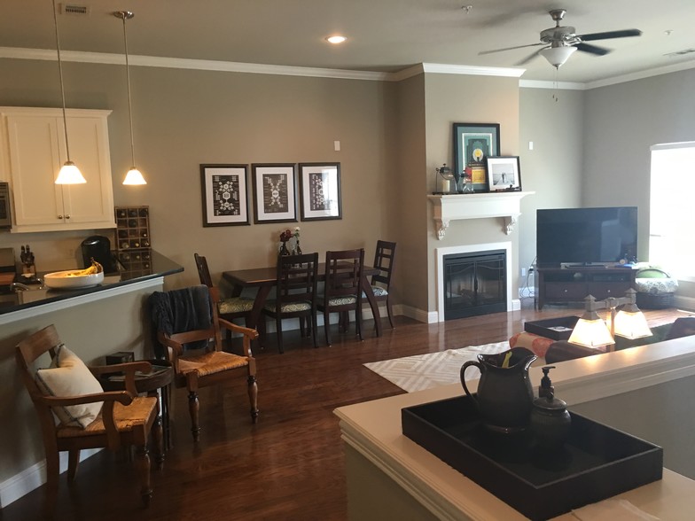 Kitchen Living Room - 1612 Carpenter Dr