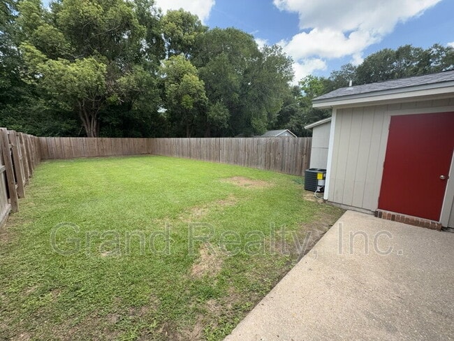 Building Photo - 4146 Charles Cir
