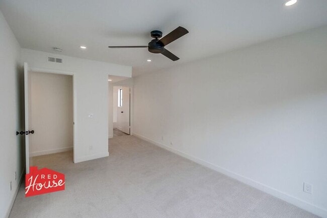 Building Photo - 408 Bristol Rd