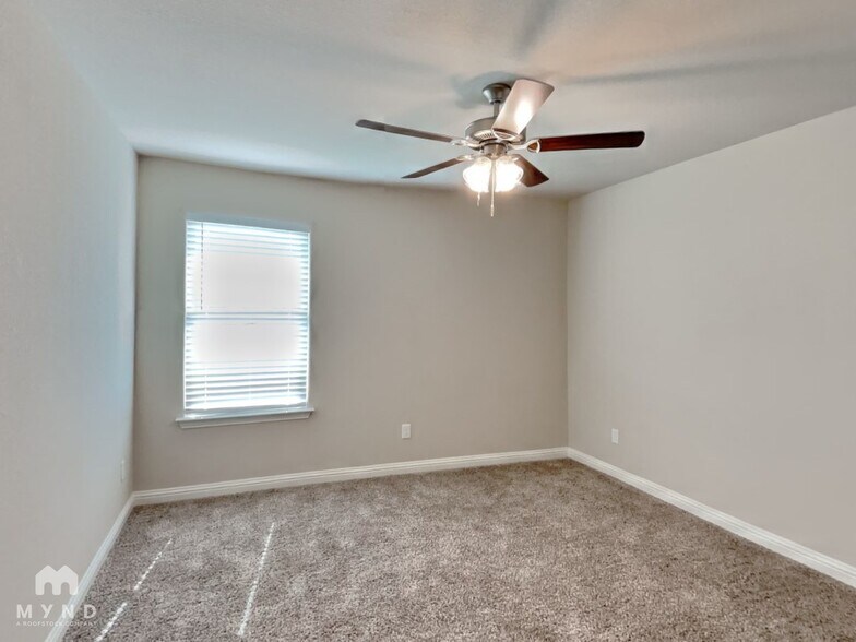 Building Photo - 704 Rolling Terrace Cir