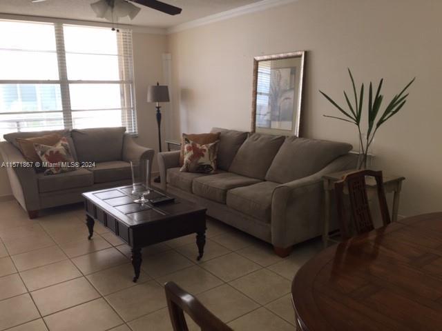 Building Photo - 9511 Collins Ave