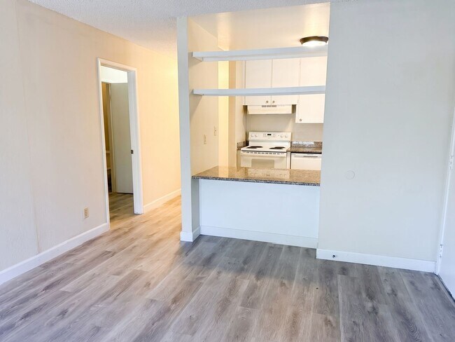 Building Photo - 101 Kinross Dr