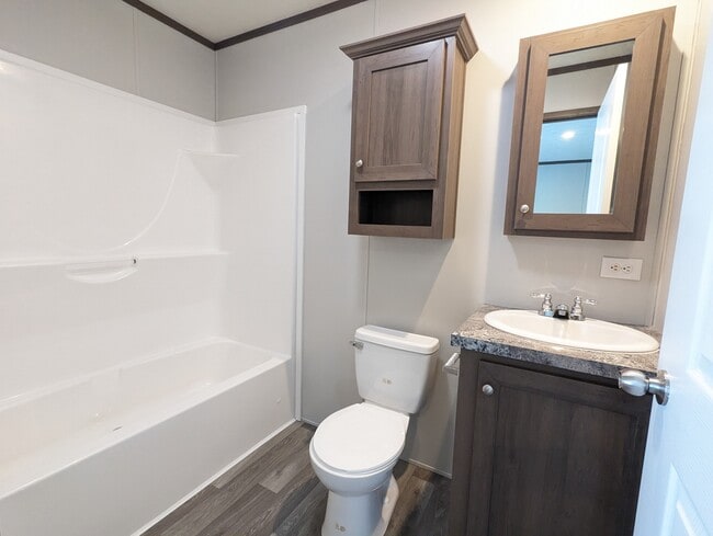 Building Photo - 46000 Geddes Rd