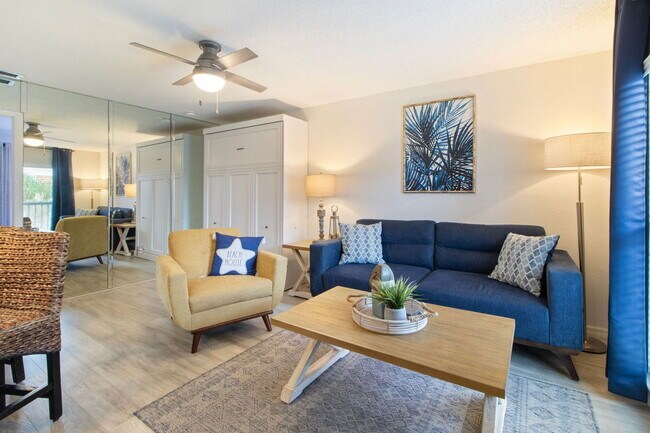 Building Photo - 8921 Blind Pass Rd