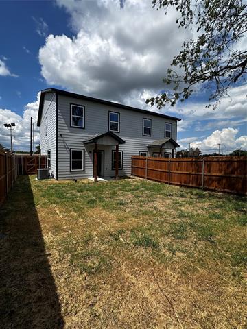 Building Photo - 2705 Hemphill St