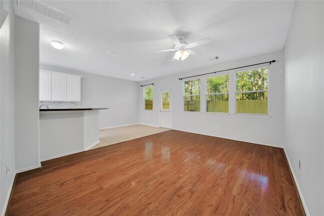 Building Photo - 230 W Stedhill Loop