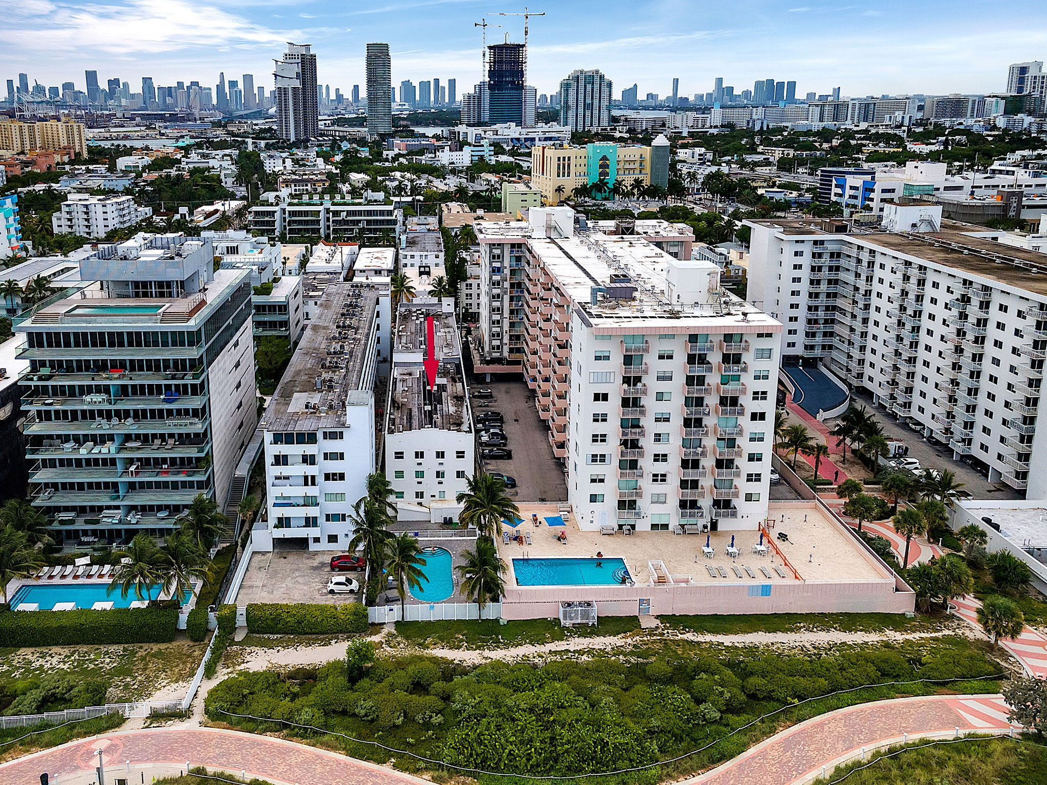 Building Photo - 335 Ocean Dr