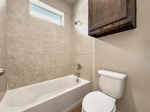 Building Photo - 1122 Alpine Dr