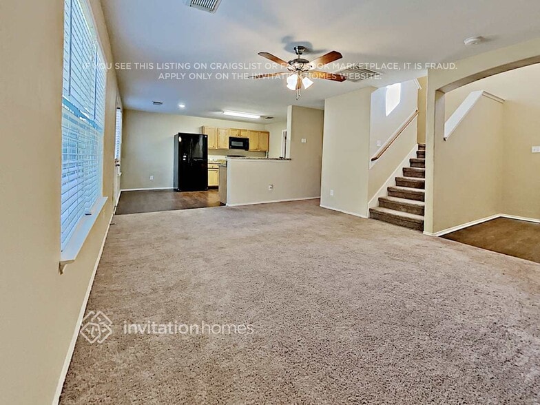 Building Photo - 9211 Shaded Pines Dr