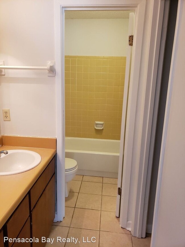 Building Photo - 2 br, 2 bath House - 8406 Carl Dean St  - ...