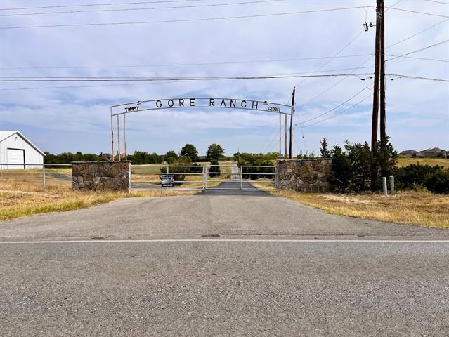 Building Photo - 203 FM 1187