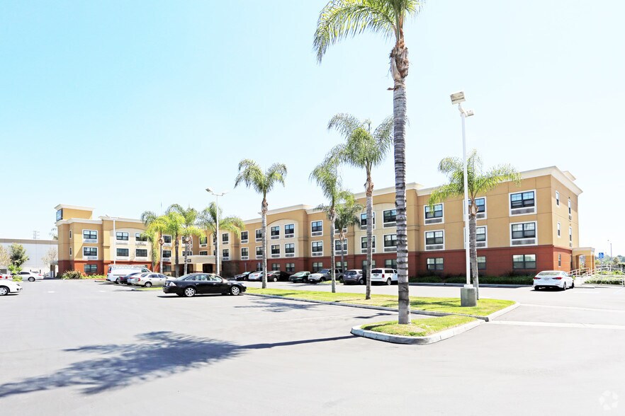 Furnished Studio Anaheim 1031 N Link Anaheim CA 92806 Apartment