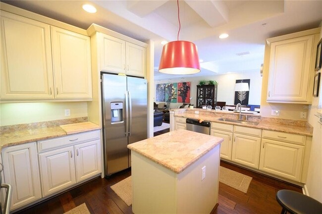 Building Photo - 1113 Bolton Pl