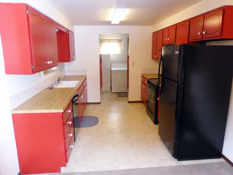 Building Photo - 331 Juniper Pl