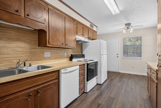 Building Photo - 207 Turner Ave