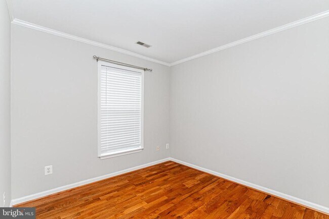 Building Photo - 7877 Dogue Indian Cir