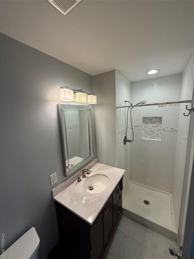 Building Photo - 21 Cherry Ct